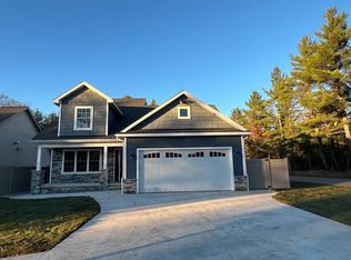 411 Knight St, Grayling, MI 49738