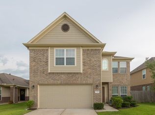 5210 Rio Dr, Baytown, TX 77521
