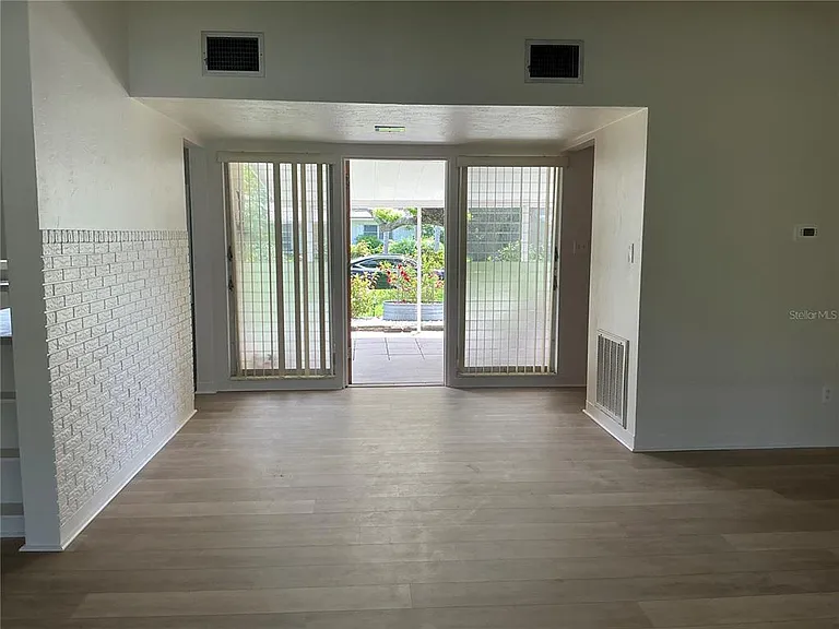 7360 111th St — Photo 8