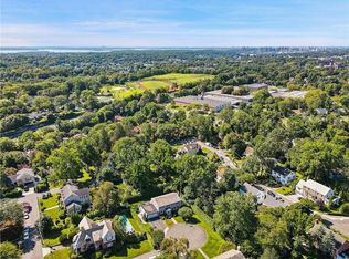 30 Colonial Rd, Bronxville, NY 10708