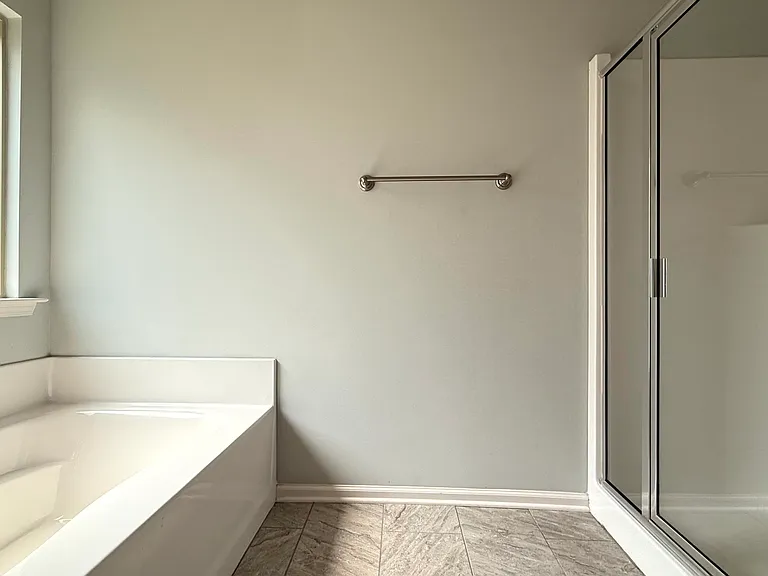 4752 Highland Ave — Photo 18