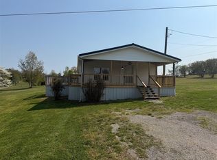 40 Hundred Acre Pond Rd, Hardyville, KY 42746