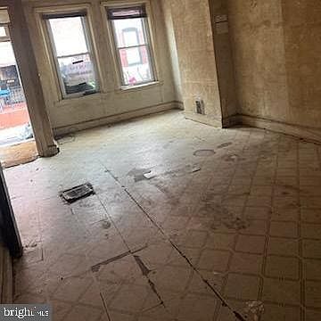 1st image of 1324 N Hollywood St