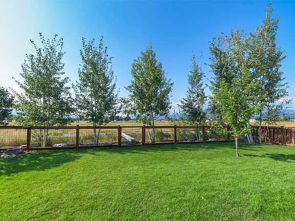 5th image of 5119 Filly Ln