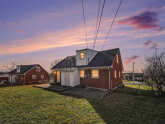 4th image of 545 Asbury Ln