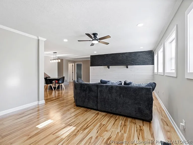 804 Rodie Ave — Photo 9