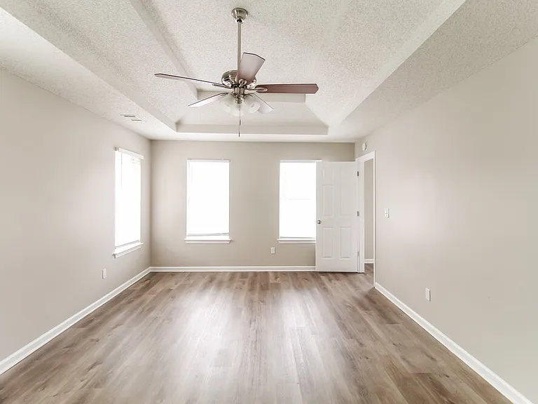 6261 Remington Park — Photo 10