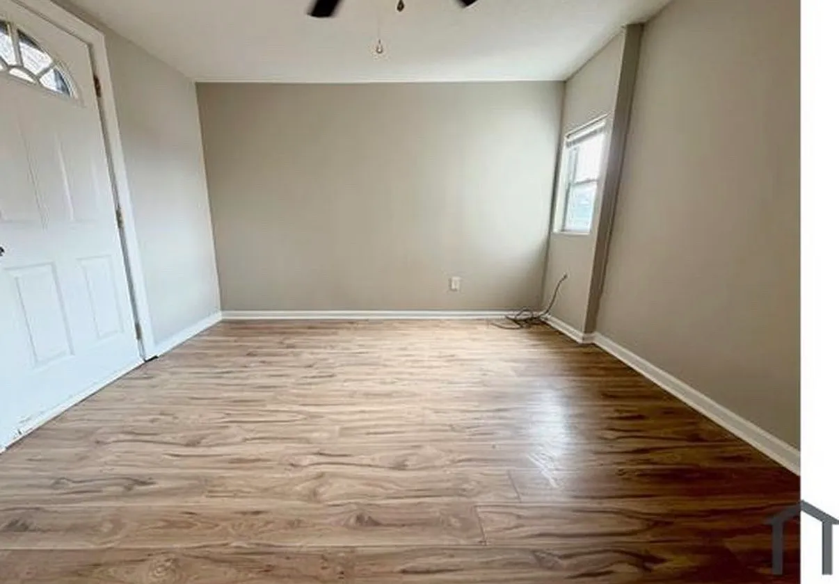 2 bed, $750 — Photo 3