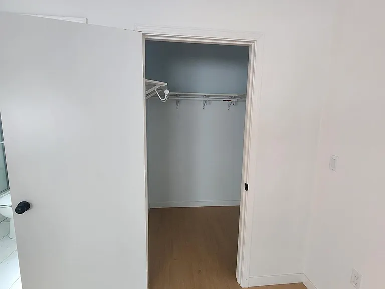 9807 Peach Ave — Photo 18