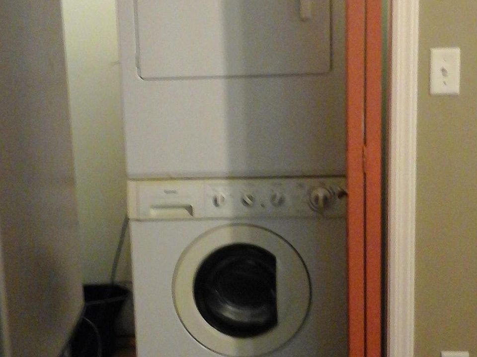 1st fl laundry