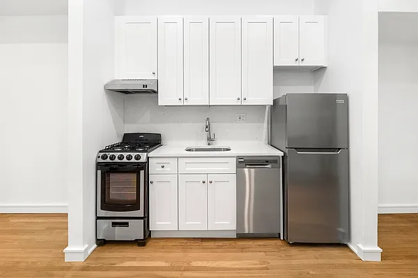 Rented by Compass | media 9