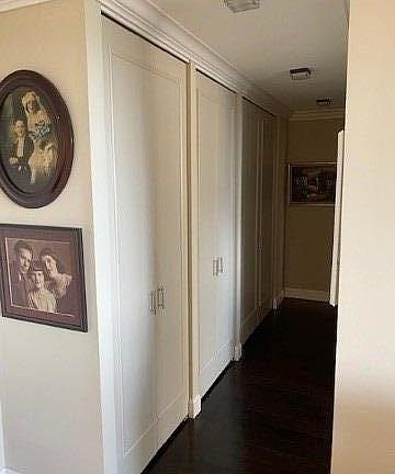 4th image of 27010 Grand Central Pkwy APT 11S