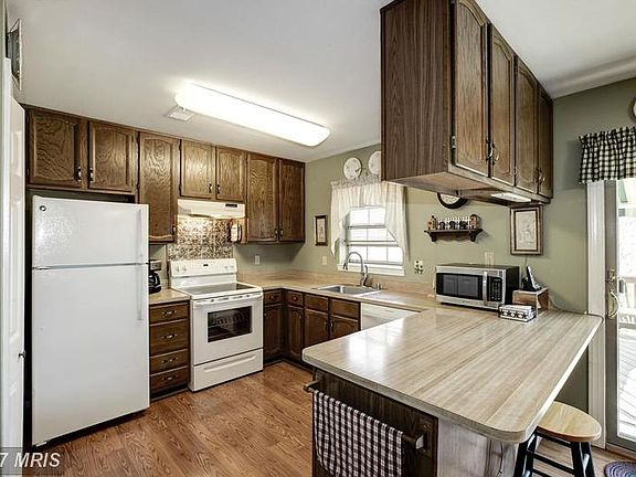 5th image of 5773 Burke Towne Ct