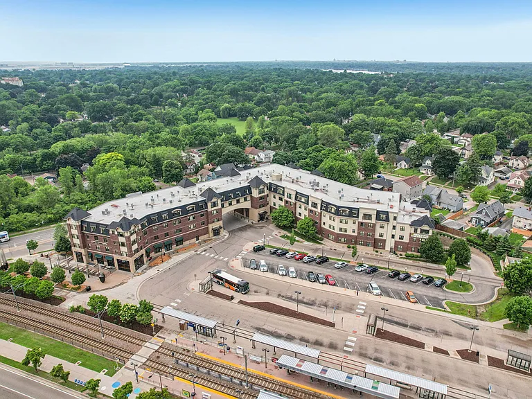 Oaks Station Place — Photo 53