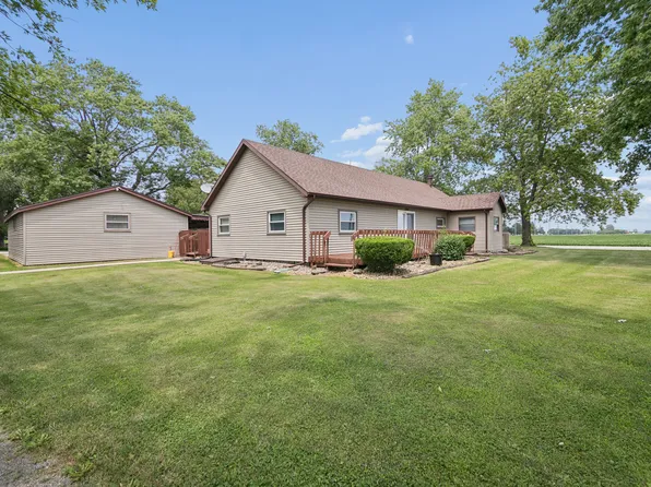 5472 E 2000n Rd, Kankakee, IL 60901