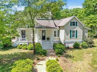 904 Brookshire Rd, Mattaponi, VA 23110