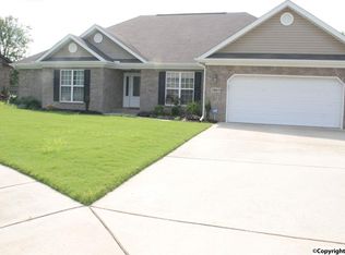 3803 Kedleston Cv SW, Decatur, AL 35603