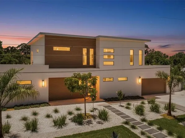 2124 Clematis Pl, Sarasota, FL 34239