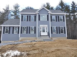 59 South Rd, Pepperell, MA 01463