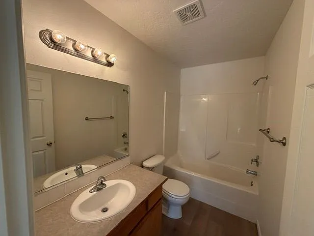 108 E Jadynn Ct — Photo 7