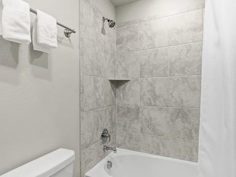 Jason Dr — Photo 32