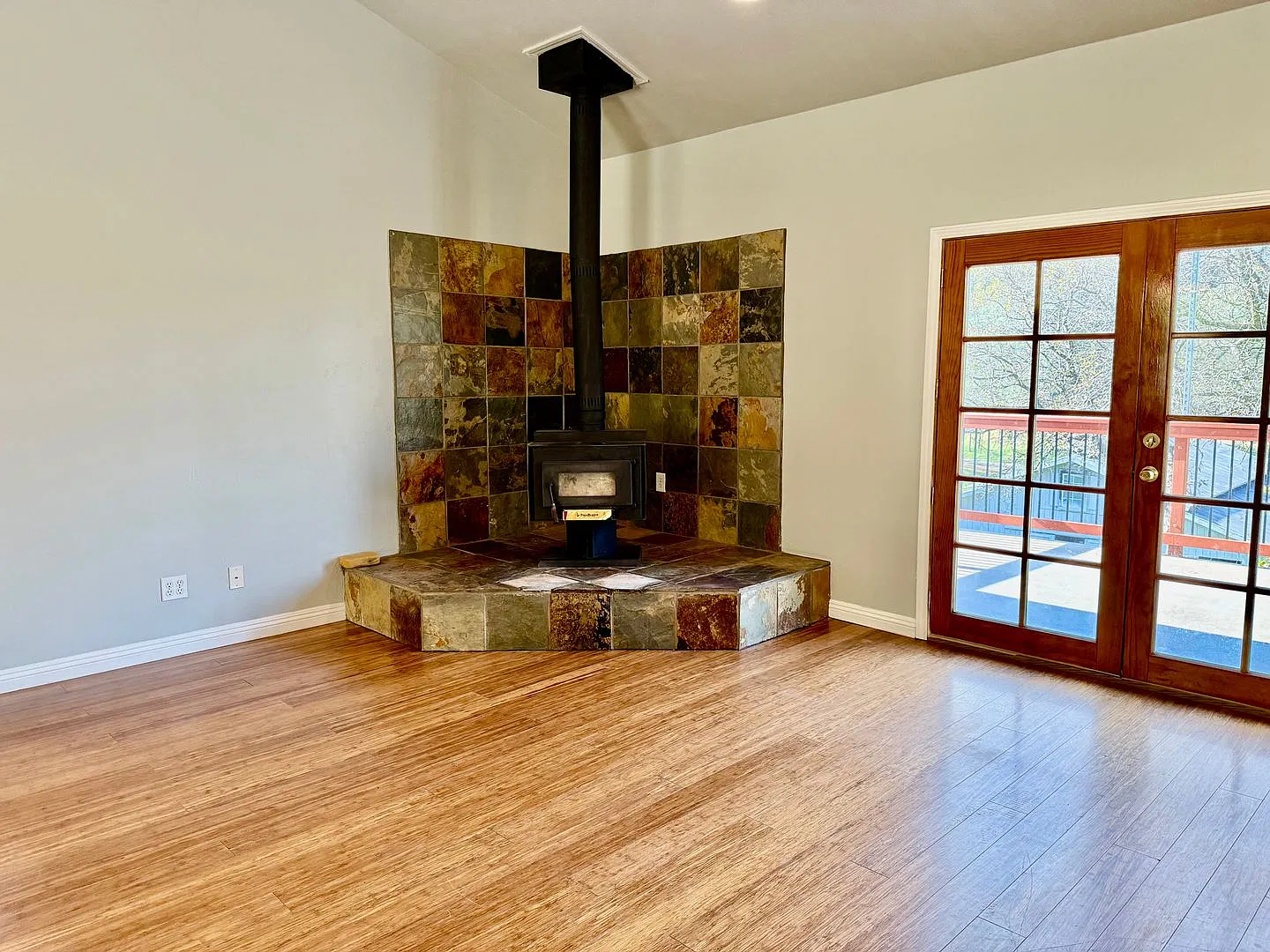 Unique Horse property with 2 units — Photo 2