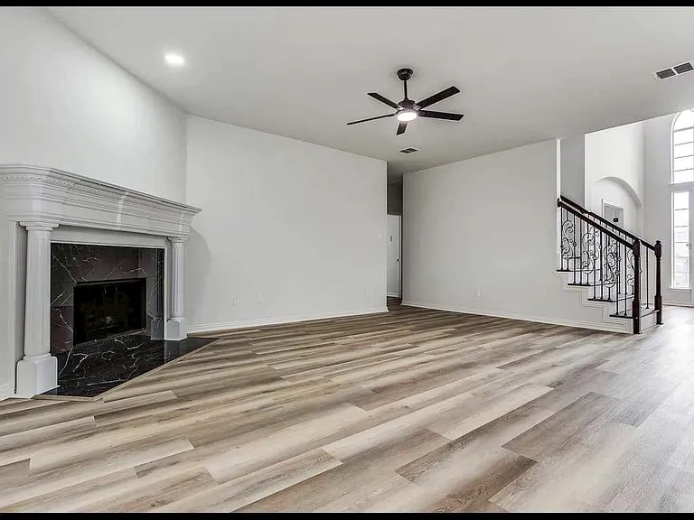 Great Room, 26' x 16', view towards hallway to Guest Bedroom, Garage, and Laundry Room