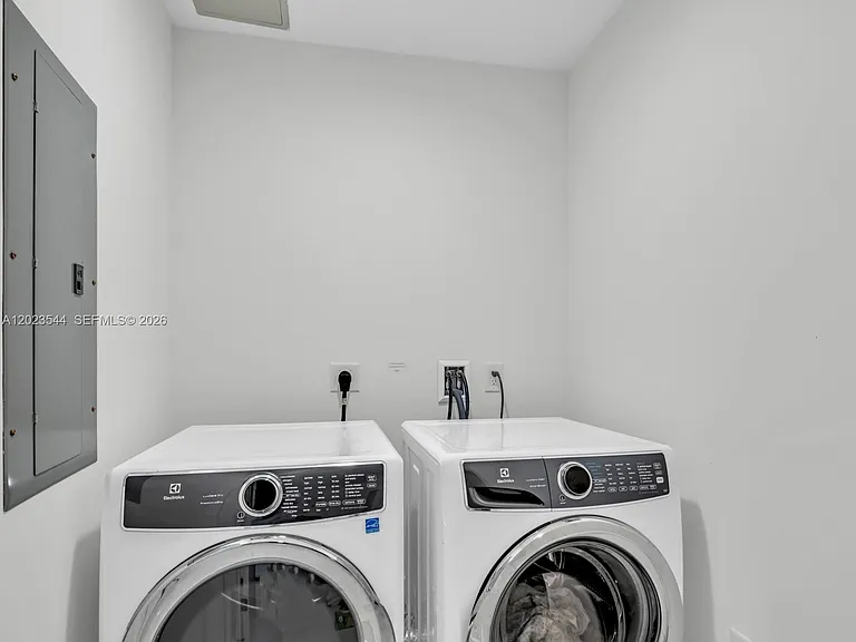 851 NE 1st Ave #3201 — Photo 25