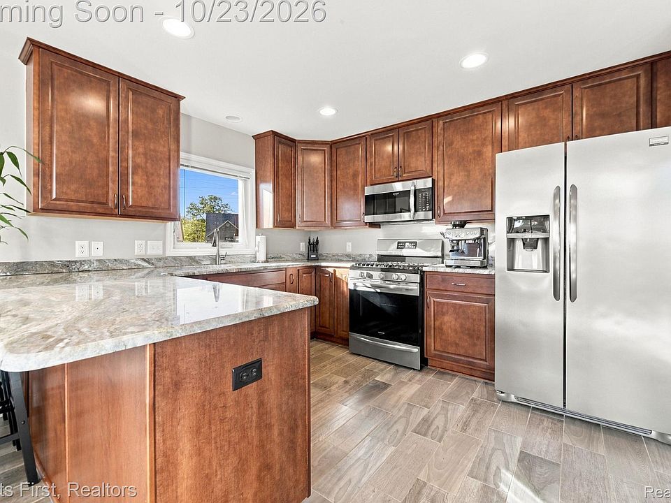 20852 Belclare Dr, photo 8
