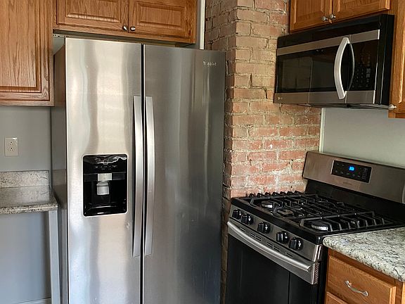 5th image of 2213-2215 Elbur Ave