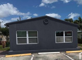 619 NE 3rd St #18, Hallandale, FL 33009
