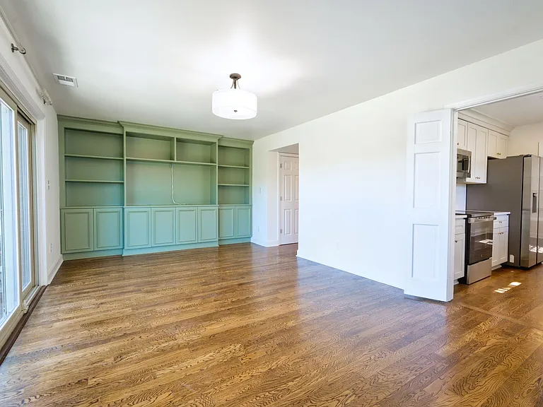 420 Linkhorn Dr #5 — Photo 4