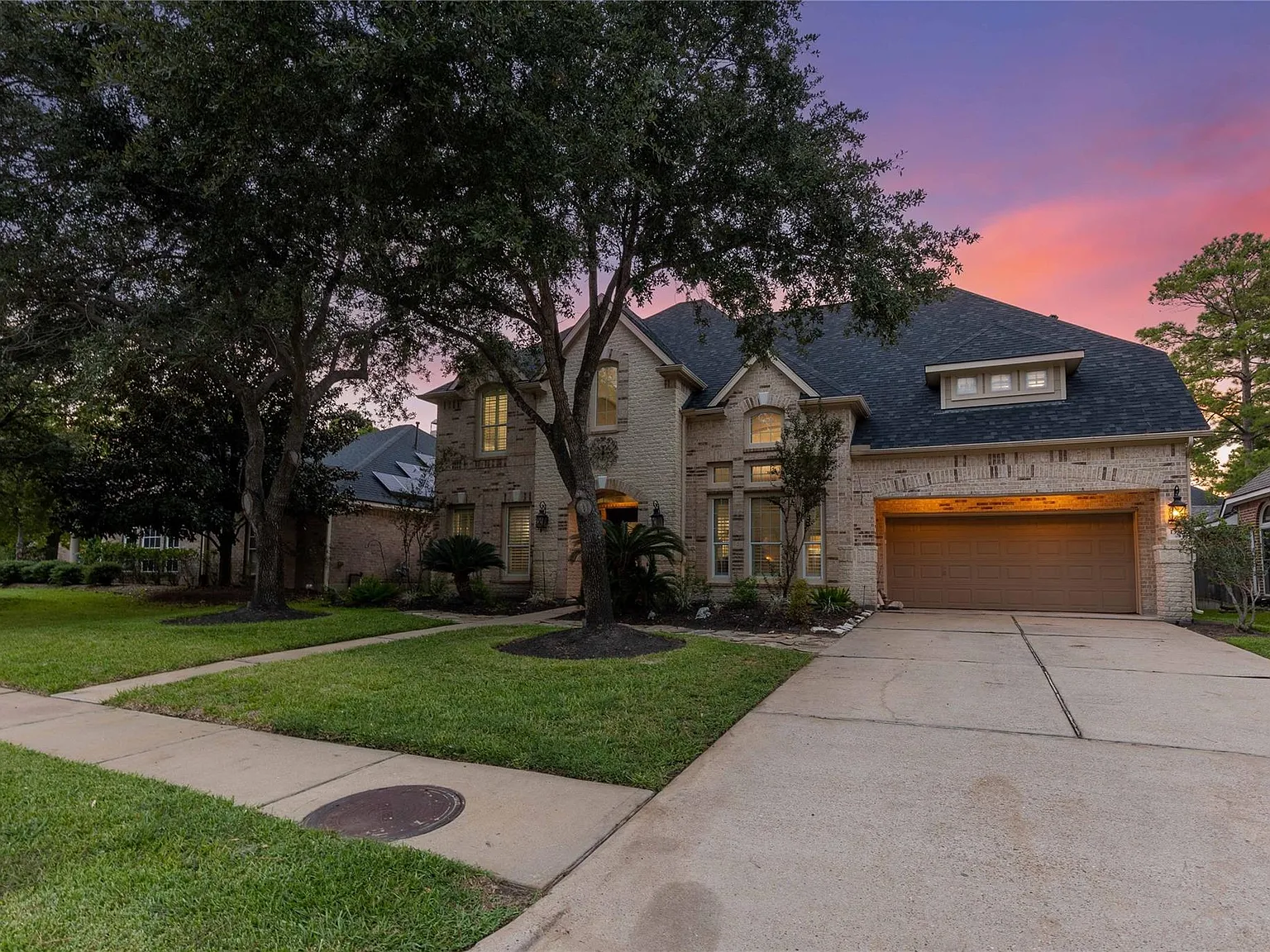 5 bed, 3.5 bath, 4132 sqft, $3,750 — Photo 1