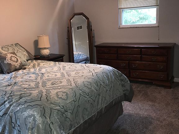 5th image of 6545 Riverton Cir NW