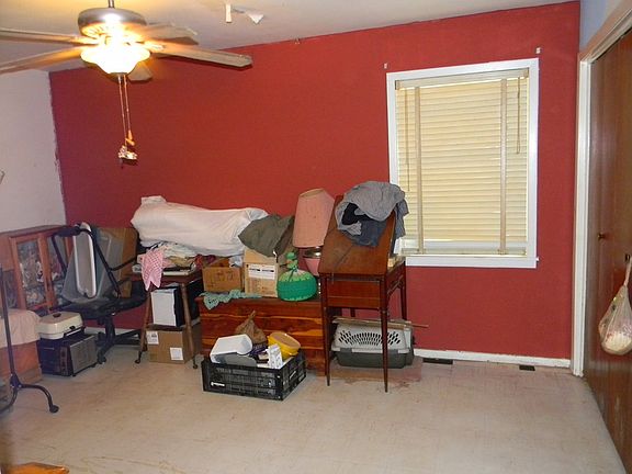 5th image of 2025 Virginia Ave