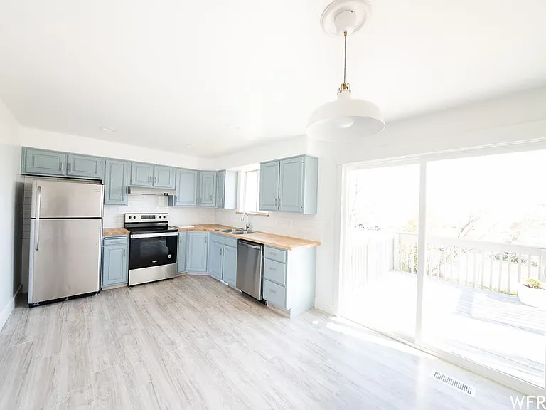 1149 W 2200 N — Photo 4