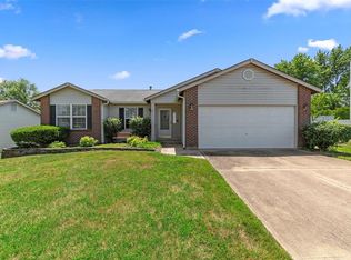 811 Prince Andrew Ct, Saint Charles, MO