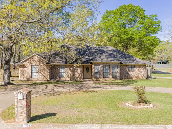 304 Chickasaw Trl, Gilmer, TX 75644