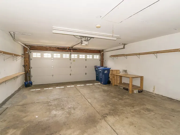 117 Andrew Ln — Photo 18