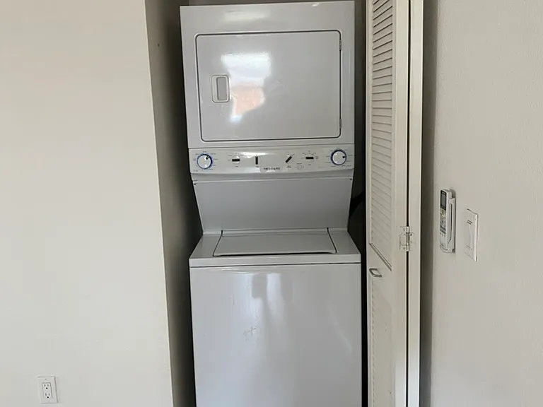 in unit washer and dryer