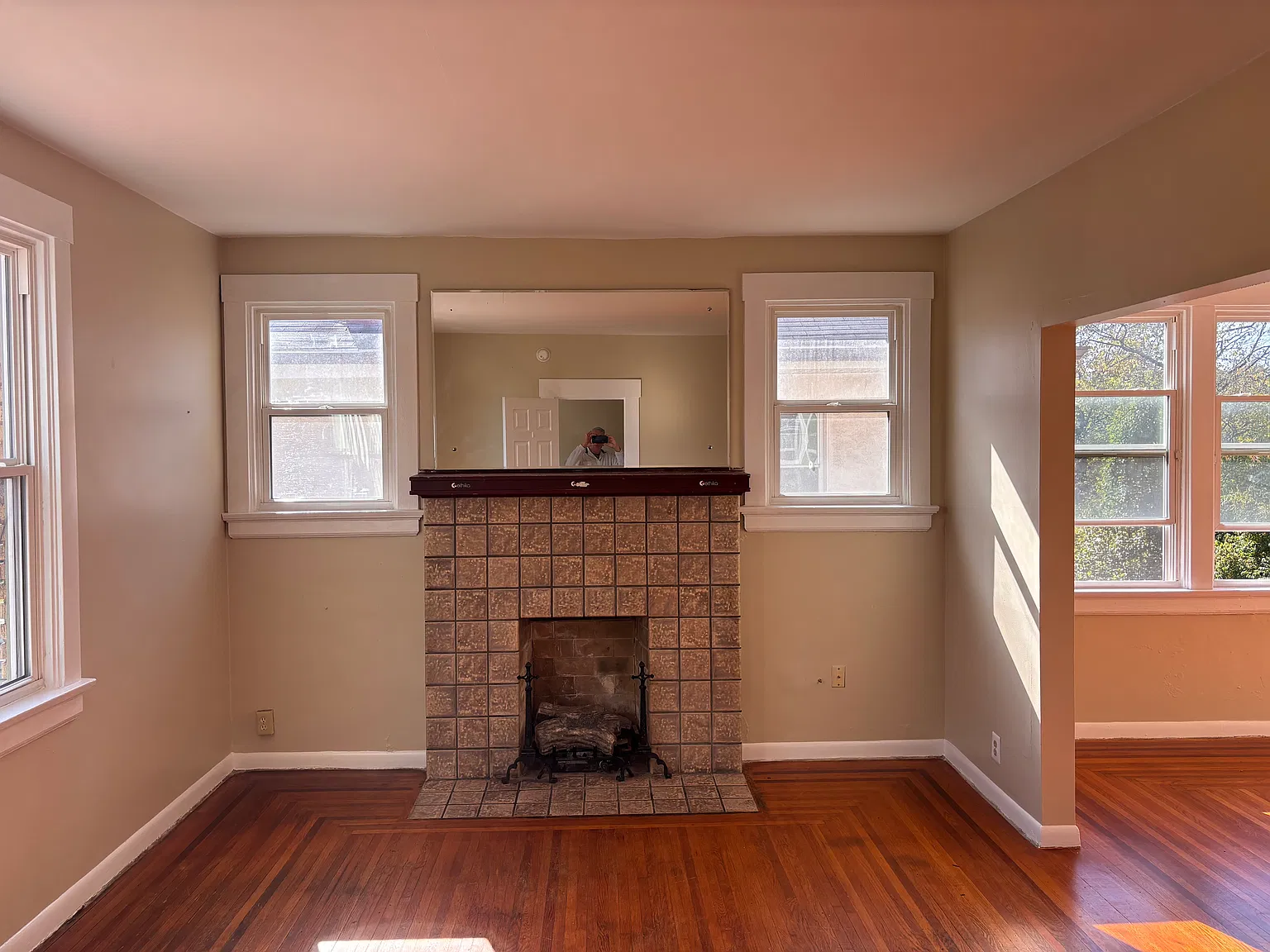 3 bed, 1427 sqft, $1,750 — Photo 1