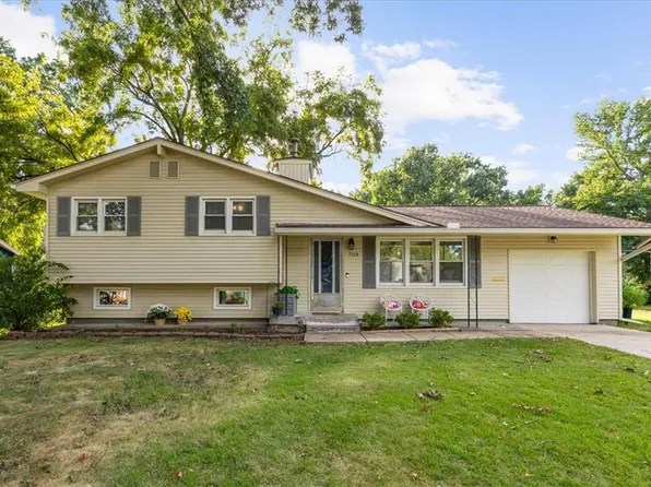 7114 Larsen St, Shawnee, KS 66203