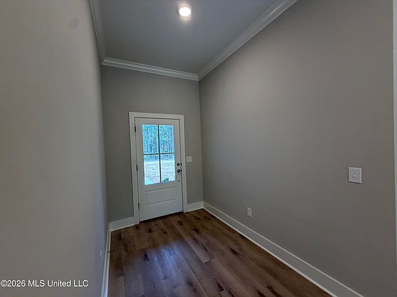 3rd image of 257 Smith Dr
