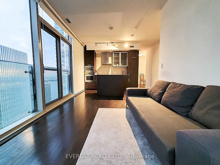 12 York St #4110 — Photo 2