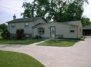 9285 Bay Creek Rd, Erie, MI 48133