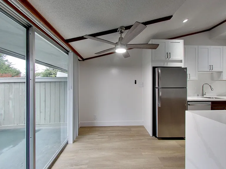 Riverwood Apartments — Photo 56