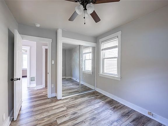 3rd image of 2819_1 Brentwood Ave