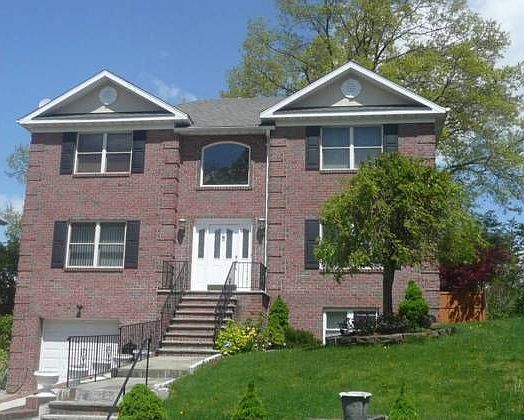 1st image of 200 Dunwoodie St