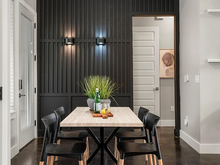 5204 Samuel Huston Ave — Photo 16