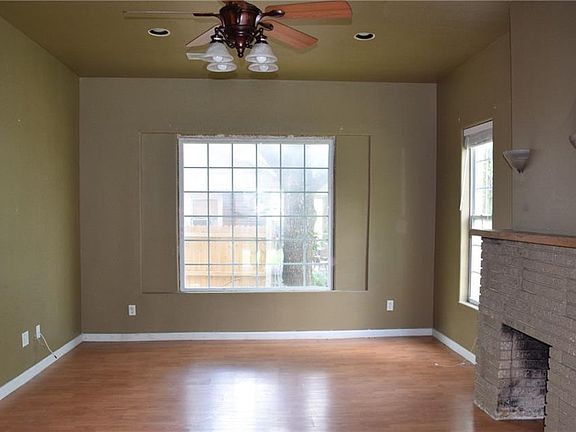 3rd image of 1615 Lee Ave